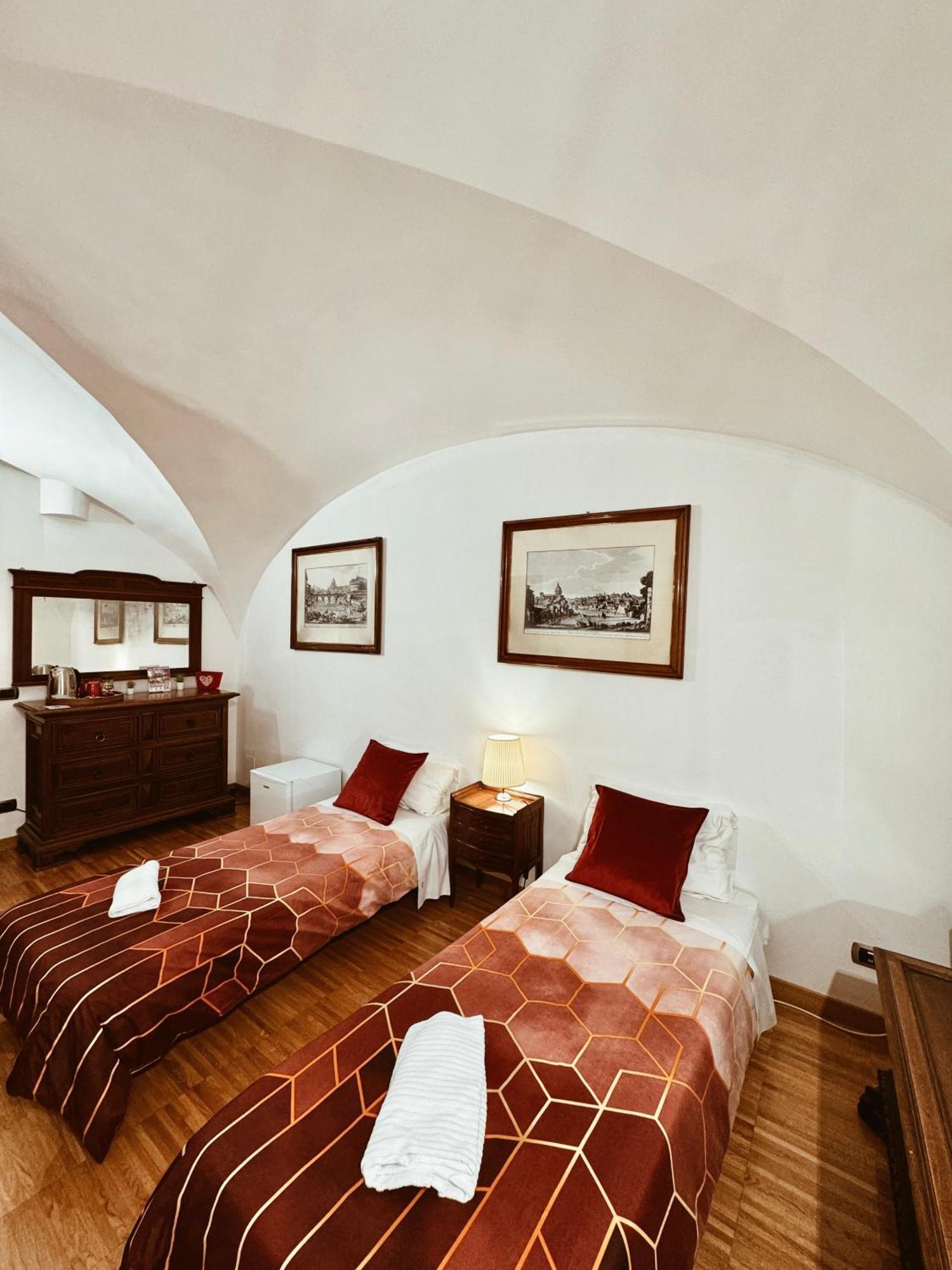 Residenza Tritone Luxury Guest House Trevi Fountain 罗马 外观 照片