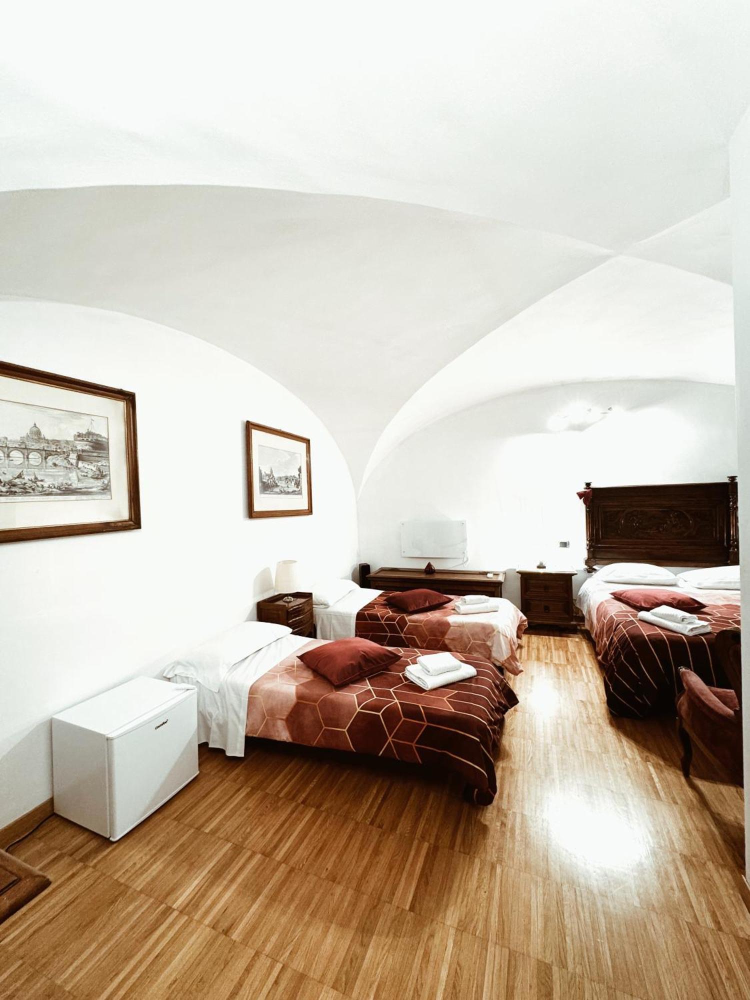 Residenza Tritone Luxury Guest House Trevi Fountain 罗马 外观 照片