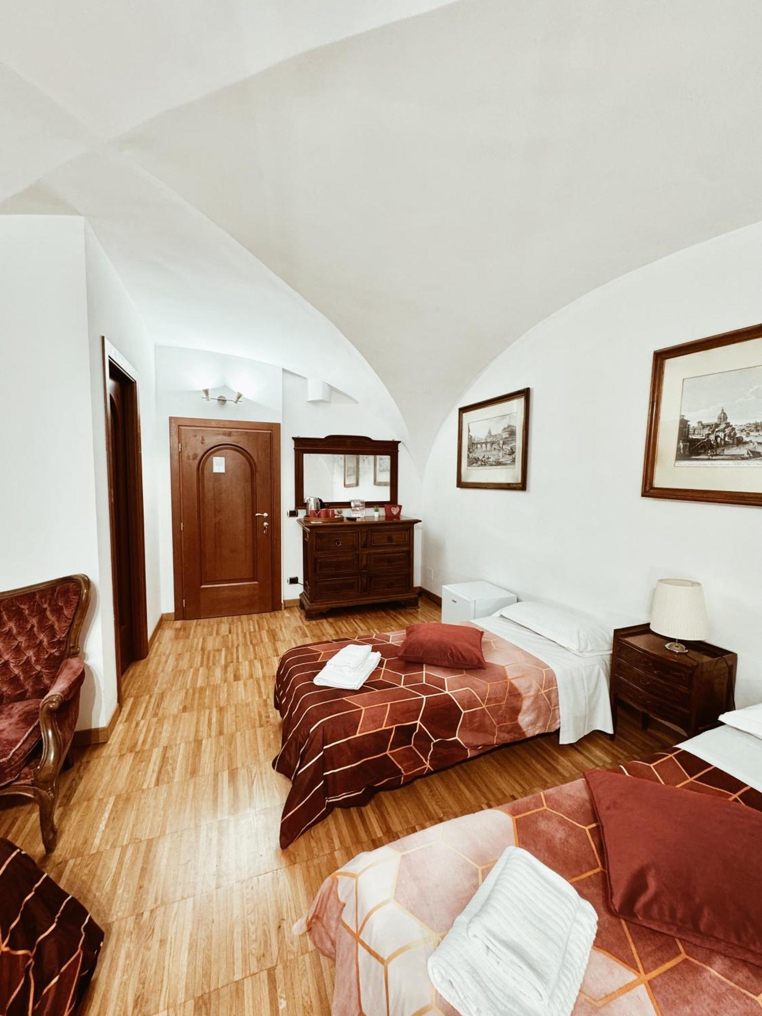 Residenza Tritone Luxury Guest House Trevi Fountain 罗马 外观 照片